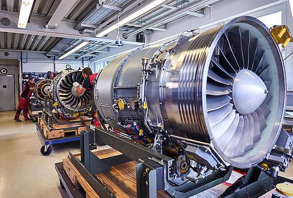images/csm_maintenance-content-triebwerk1_d59fef9008.jpg